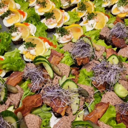 Buffet klar til gæster